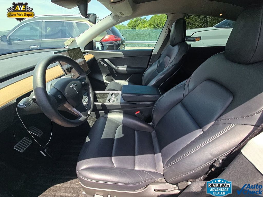 tesla model y 2021 5YJYGDEE3MF199854 image tesla model y 2021 5YJYGDEE3MF199854 image